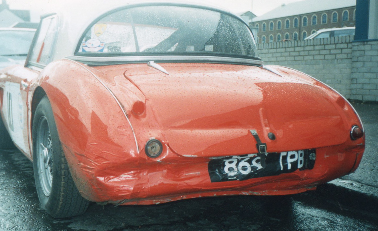 869 TPB aa rear damaged